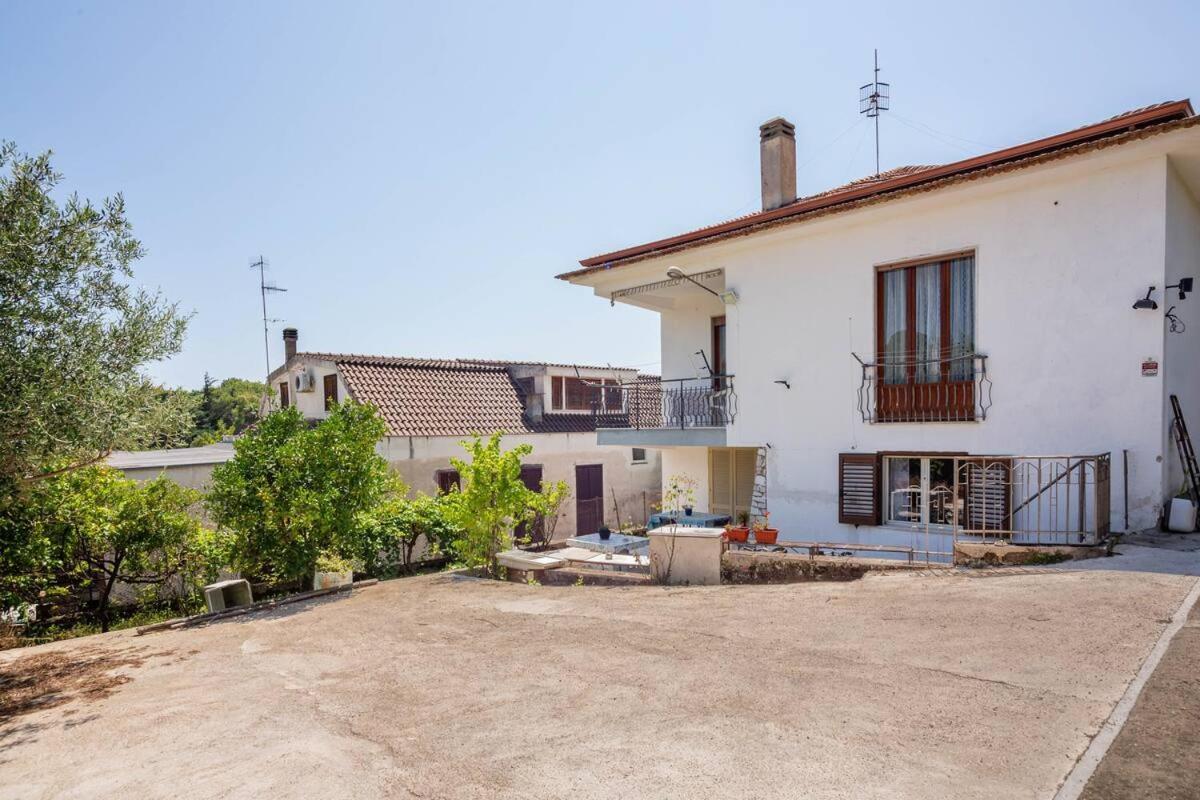 Guesthouseminturnoit Lucia Sparagna Екстер'єр фото